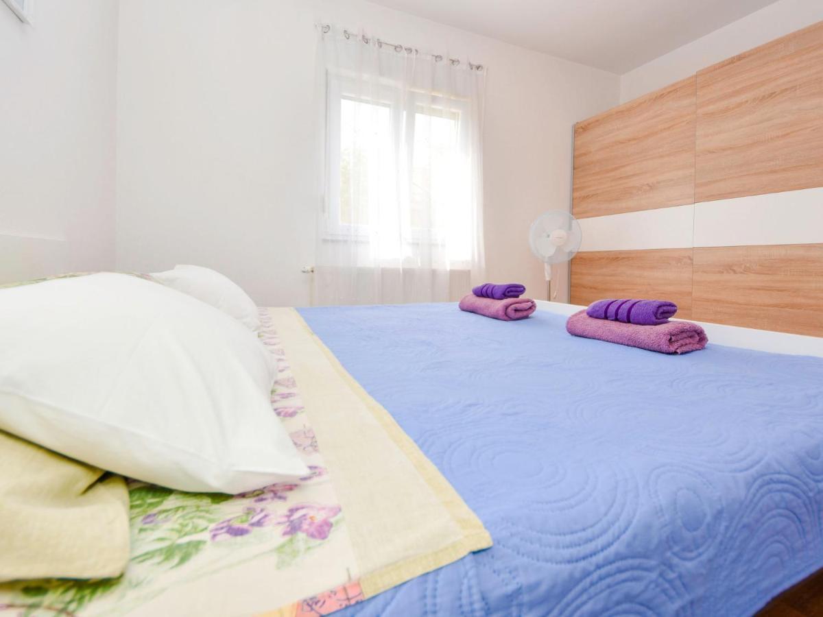 Holiday Home Stipe By Interhome Smilcic Екстериор снимка